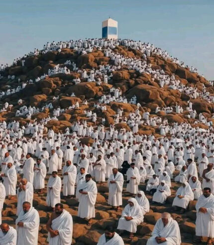 Exclusive 3 Star Shifting Hajj Package 2026 from Bangladesh – Accommodation near Haram and Masjid-e-Nabawi, guided pilgrimage with Royal Hajj BD